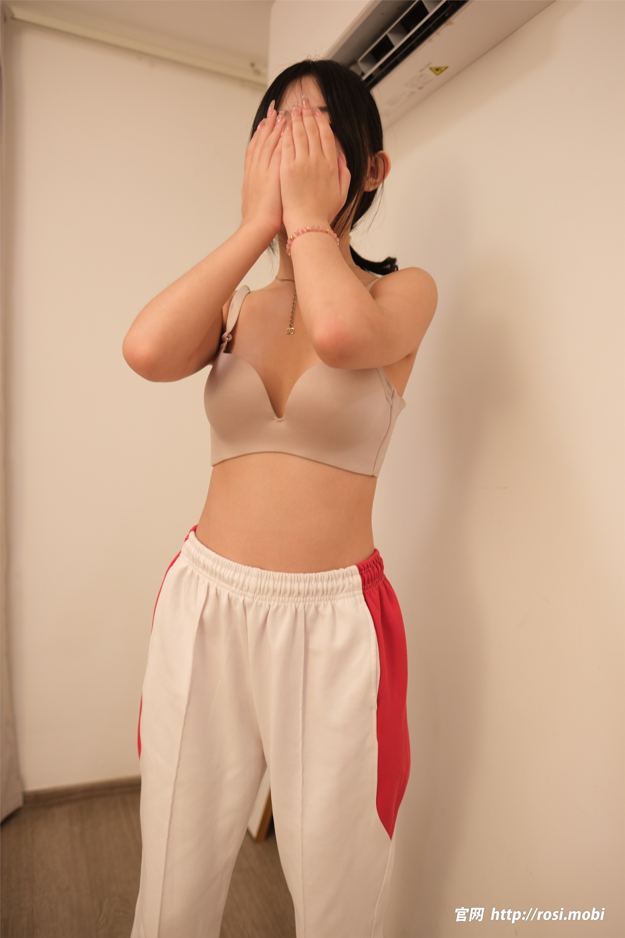 ROSI写真 2025.06.04 NO.4930